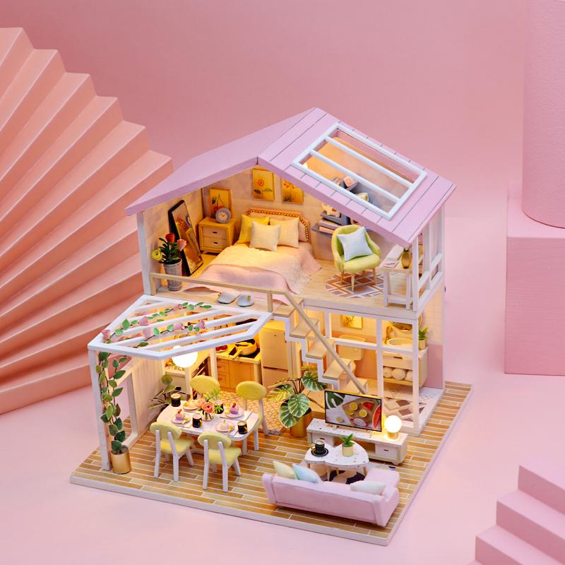 Mini dollhouse